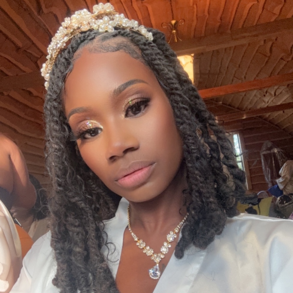 Meet your Posher, Taroycia